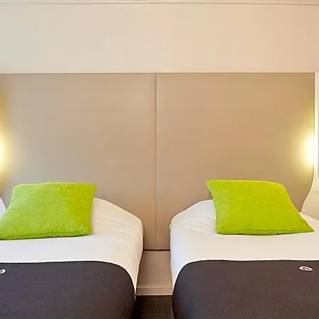 Otel Campanile - Za Courtaboeuf 3*