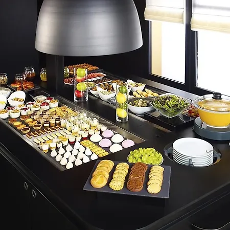Campanile - Za Courtaboeuf Hotel 3*